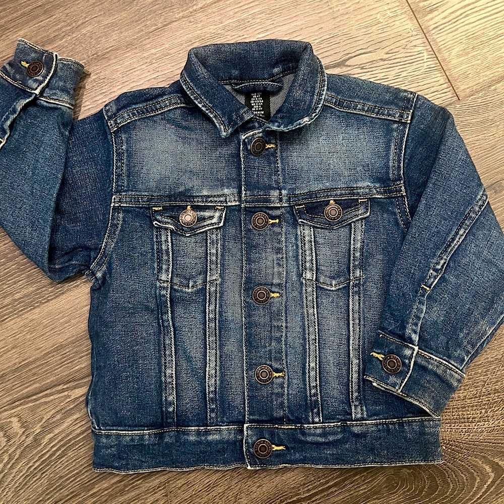 &Denim Toddler Boy Denim Jacket 4t (Slightly Used)